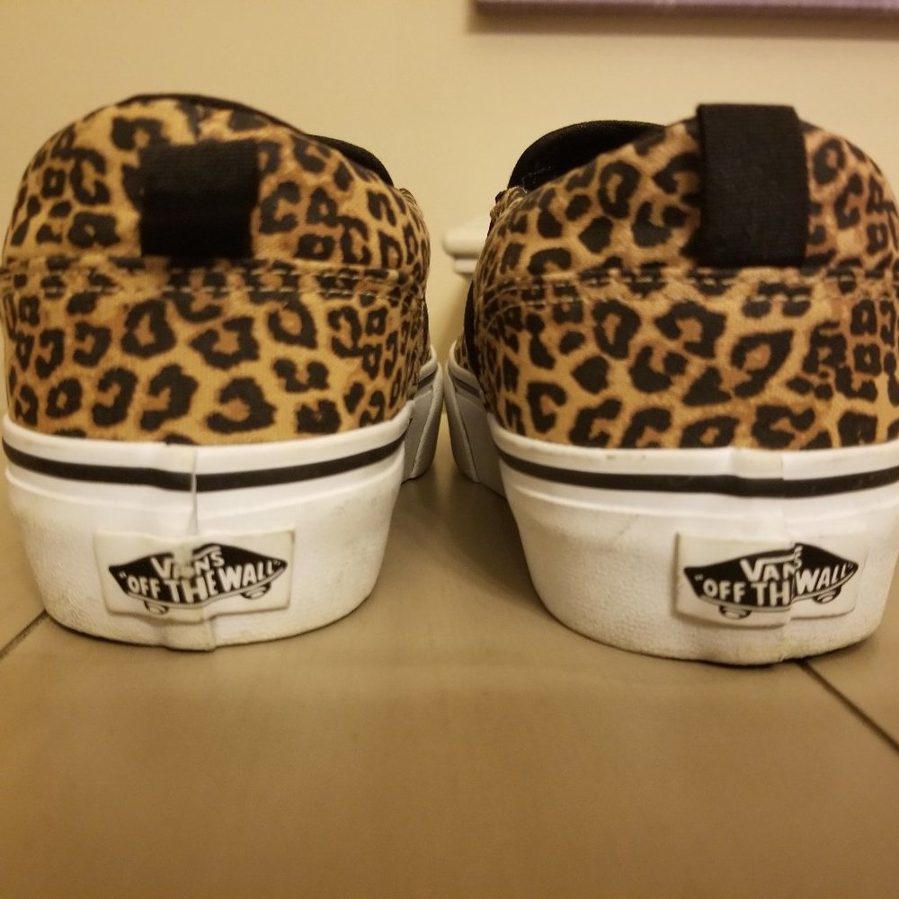 VANS Leopard Cheetah Print Slip-On Sneakers Shoes Womens - Size 6 - Picture 3 of 7